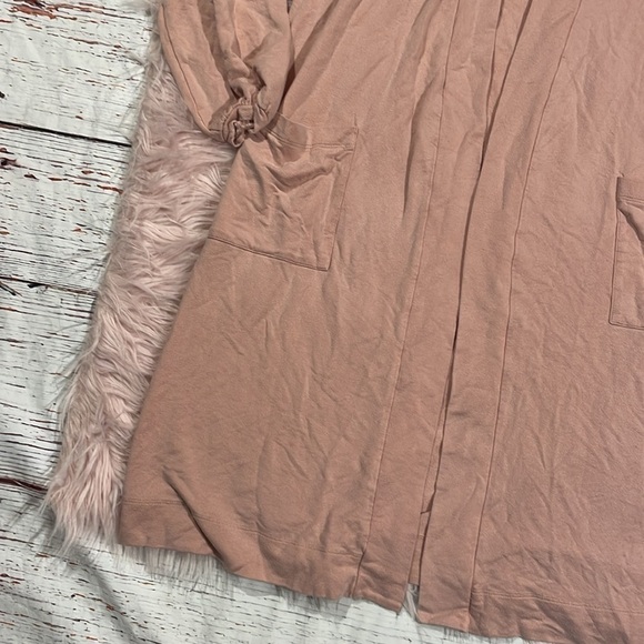 Hatch Pink Open Front Nesting Robe Cardigan - Picture 9 of 12